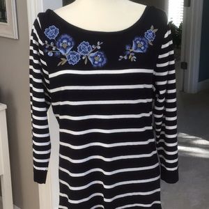 Karen Scott light weight sweater